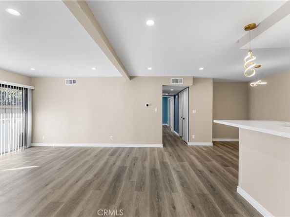 15511 Sherman Way 1, Van Nuys CA 91406