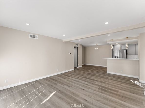 15511 Sherman Way 1, Van Nuys CA 91406