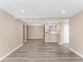 15511 Sherman Way 1, Van Nuys CA 91406