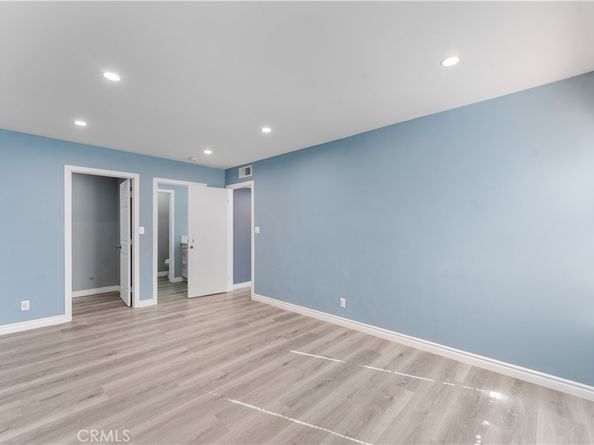 15511 Sherman Way 1, Van Nuys CA 91406