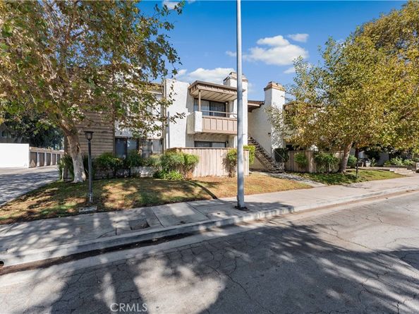 15511 Sherman Way 1, Van Nuys CA 91406