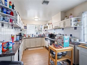 22855 Vanowen, West Hills CA 91307