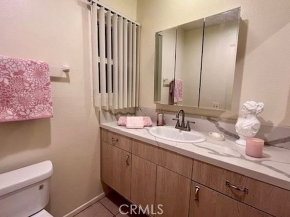 22855 Vanowen, West Hills CA 91307