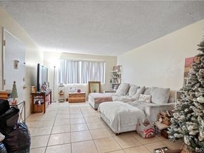 22855 Vanowen, West Hills CA 91307