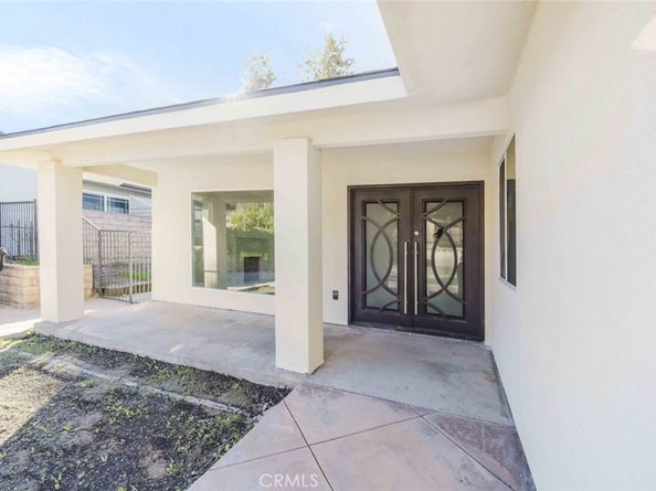 8042 Ellenbogen Street, Sunland CA 91040