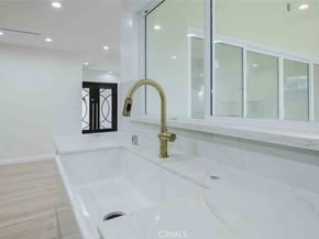 8042 Ellenbogen Street, Sunland CA 91040