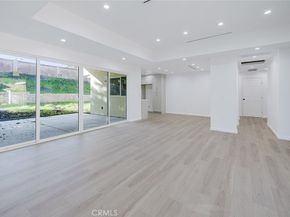 8042 Ellenbogen Street, Sunland CA 91040