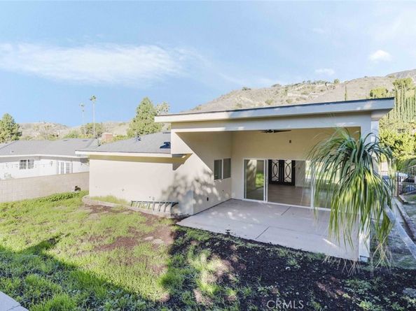 8042 Ellenbogen Street, Sunland CA 91040