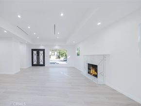 8042 Ellenbogen Street, Sunland CA 91040