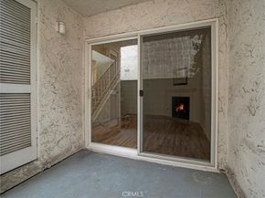 18411 Hatteras Street 122, Tarzana CA 91356