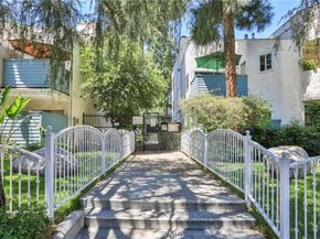 18411 Hatteras Street 122, Tarzana CA 91356