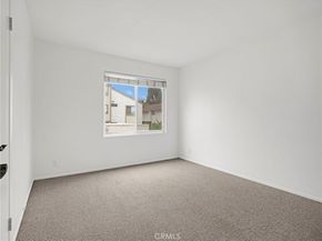 18411 Hatteras Street 122, Tarzana CA 91356