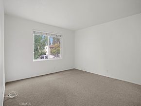 18411 Hatteras Street 122, Tarzana CA 91356