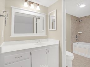 18411 Hatteras Street 122, Tarzana CA 91356