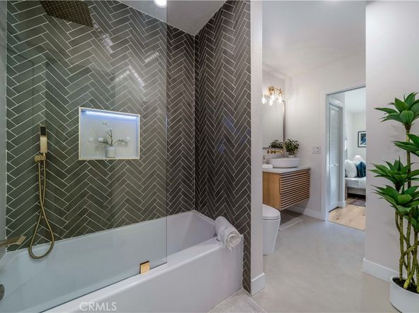 1310 N Occidental Boulevard, Los Angeles CA 90026