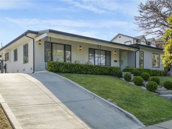 7221 Arizona Ave, Los Angeles CA 90045