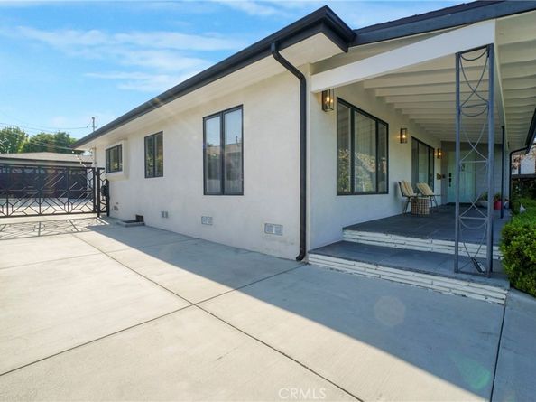 7221 Arizona Ave, Los Angeles CA 90045