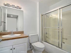 5525 Canoga Avenue 129, Woodland Hills CA 91367