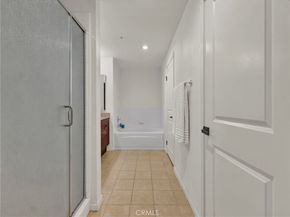 201 E Angeleno Avenue 203, Burbank CA 91502
