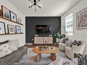 201 E Angeleno Avenue 203, Burbank CA 91502