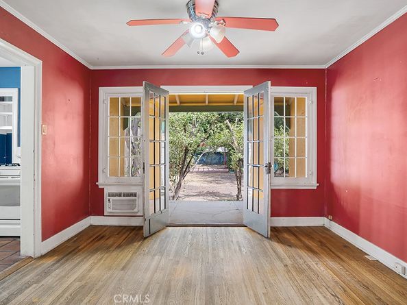 4948 Riverton Avenue, North Hollywood CA 91601