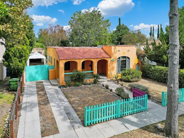 4948 Riverton Avenue, North Hollywood CA 91601