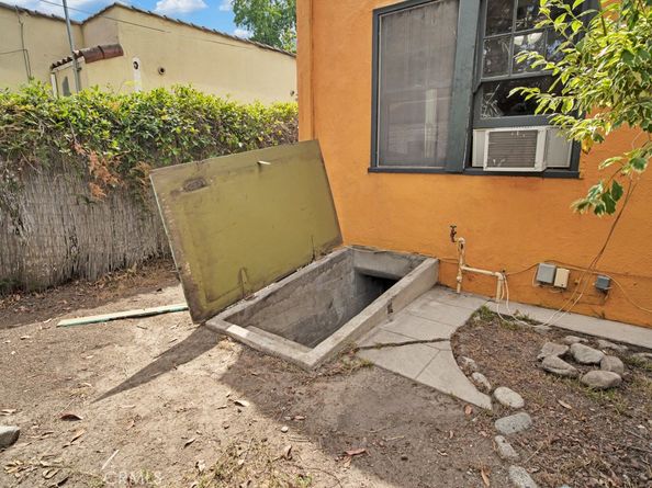 4948 Riverton Avenue, North Hollywood CA 91601
