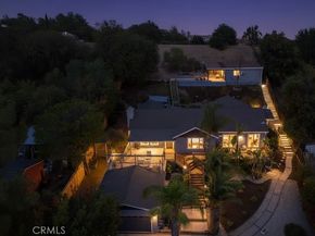 19419 Oxnard Street, Tarzana CA 91356