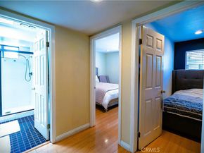 18759 Hatteras Street 25, Tarzana CA 91356