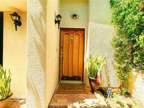 18759 Hatteras Street 25, Tarzana CA 91356