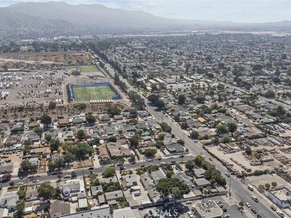 8023 Troost Avenue, North Hollywood CA 91605