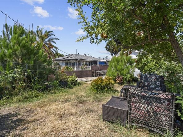 8023 Troost Avenue, North Hollywood CA 91605