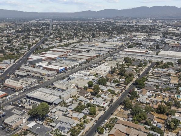 8023 Troost Avenue, North Hollywood CA 91605