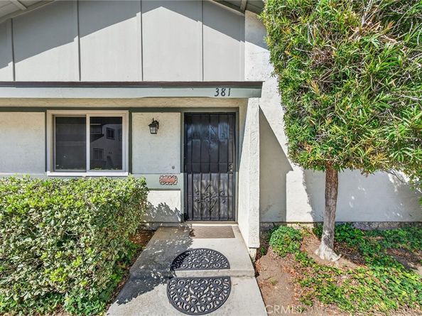 381 Roundtree Glen, Escondido CA 92026