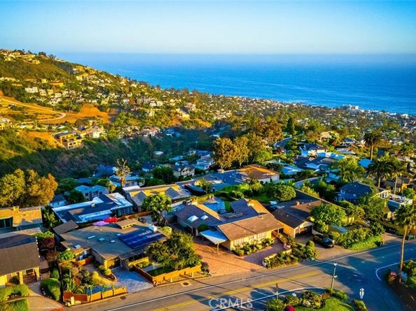 1687 Temple Hills Drive, Laguna Beach CA 92651