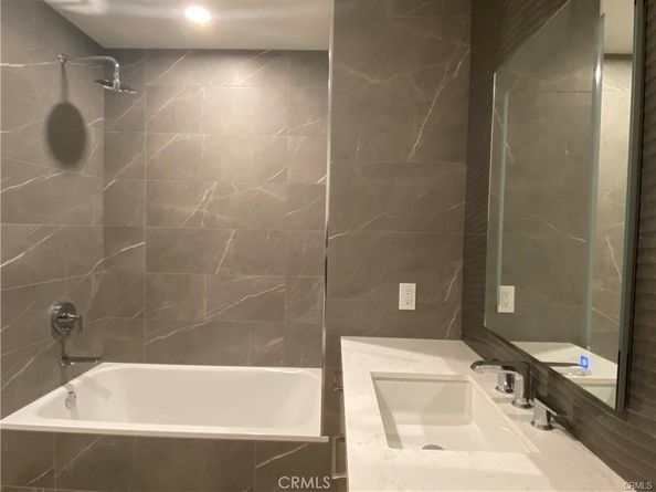 400 S Broadway 2504, Los Angeles CA 90013