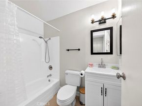 1525 Walnut Leaf 211, Walnut CA 91789