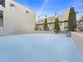 1310 E Orange Grove 103, Pasadena CA 91104