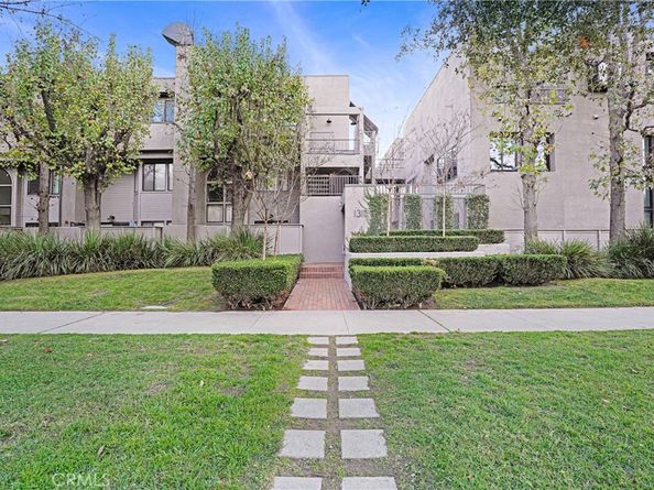 1310 E Orange Grove 103, Pasadena CA 91104