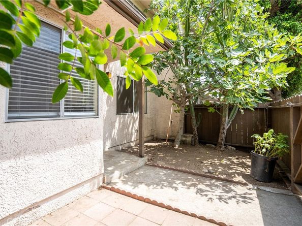 801 E Acacia F, Glendale CA 91205