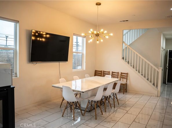 21125 Normandie Avenue, Torrance CA 90501