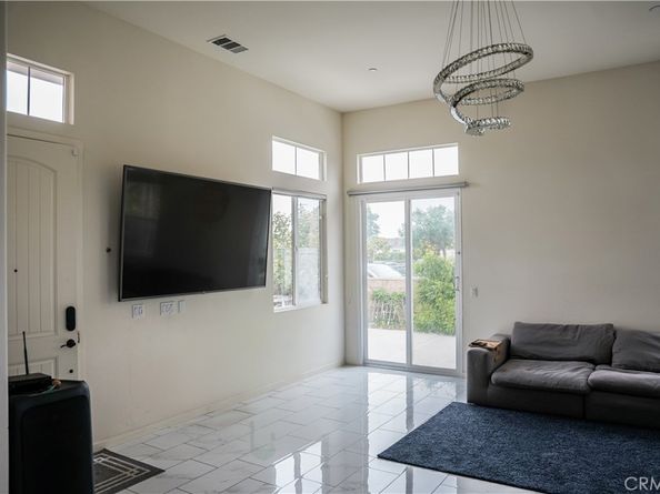 21125 Normandie Avenue, Torrance CA 90501