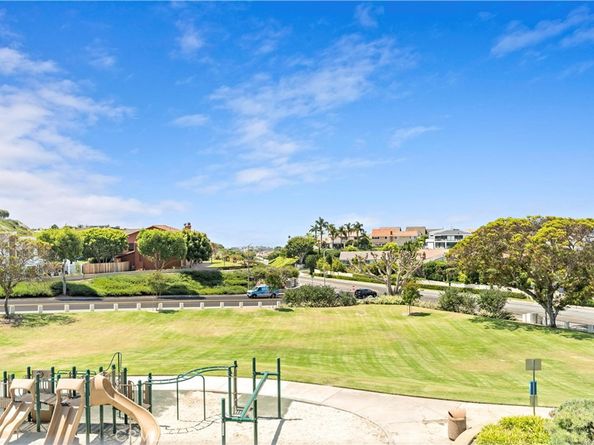 24 Narbonne, Newport Beach CA 92660