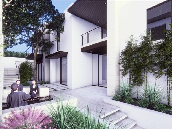 24 Narbonne, Newport Beach CA 92660