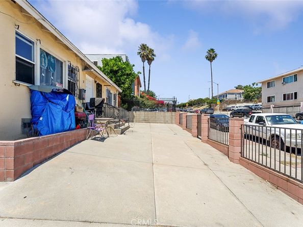 1660 W 2nd Street, Los Angeles CA 90026