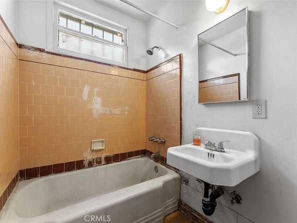 1660 W 2nd Street, Los Angeles CA 90026