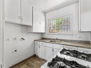 1660 W 2nd Street, Los Angeles CA 90026