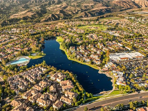 16 Las Piedras, Rancho Santa Margarita CA 92688