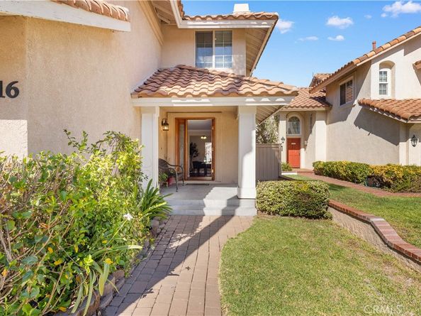 16 Las Piedras, Rancho Santa Margarita CA 92688