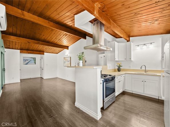 739 E Haltern St, Azusa CA 91702